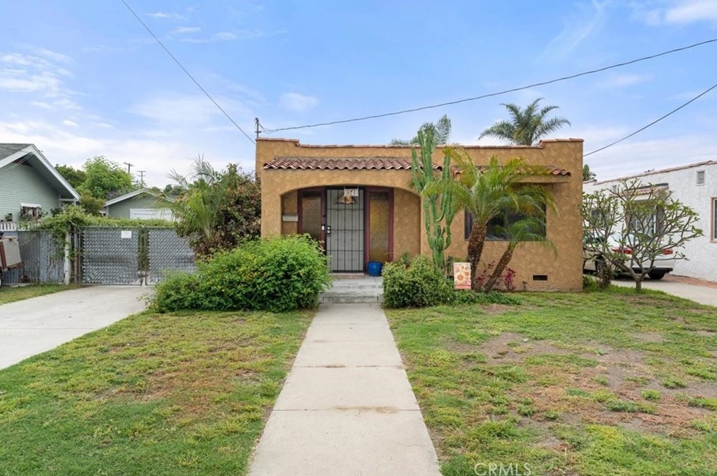 9548 Walnut St, Bellflower, CA 90706