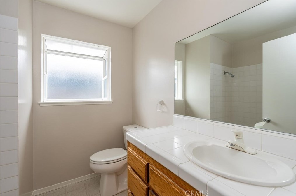 9432 Tiki Cir, Huntington Beach CA  92646-8349 exterior