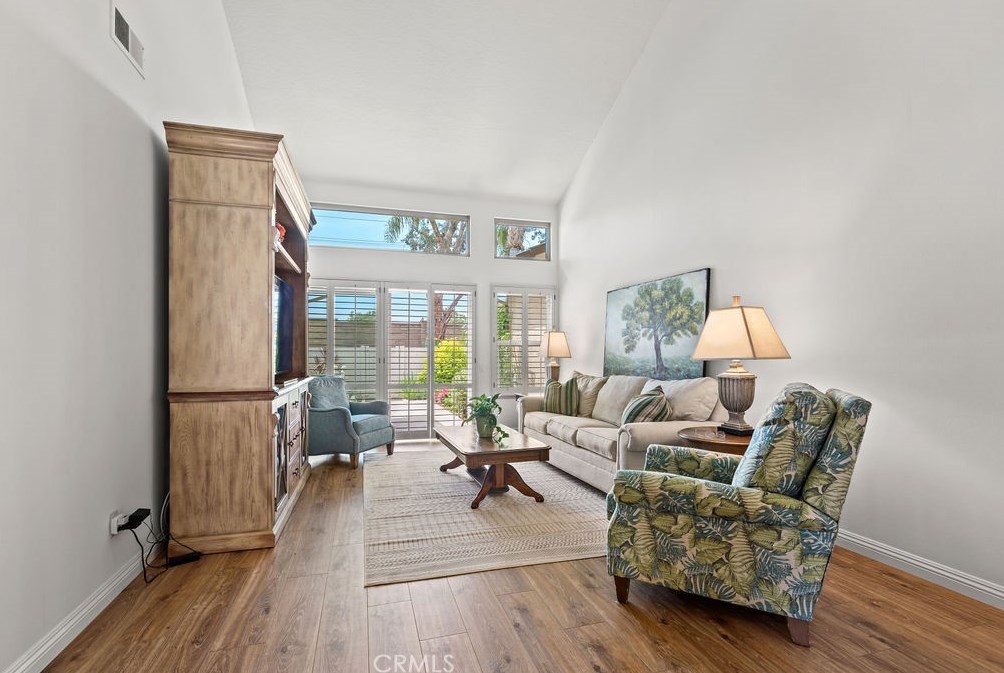 21400 Via Del Lobo, Yorba Linda, CA 92887-3567