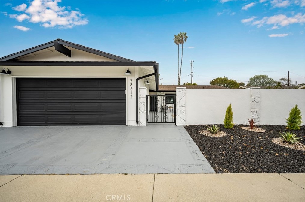 28312 Golden Meadow Dr, Palos Verdes Estates, CA 90275