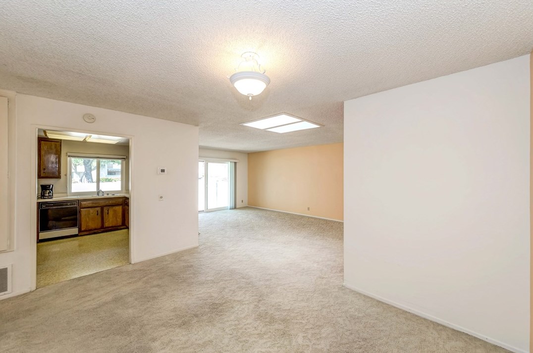 13650 La Jolla Cir, La Mirada, CA 90638-3335