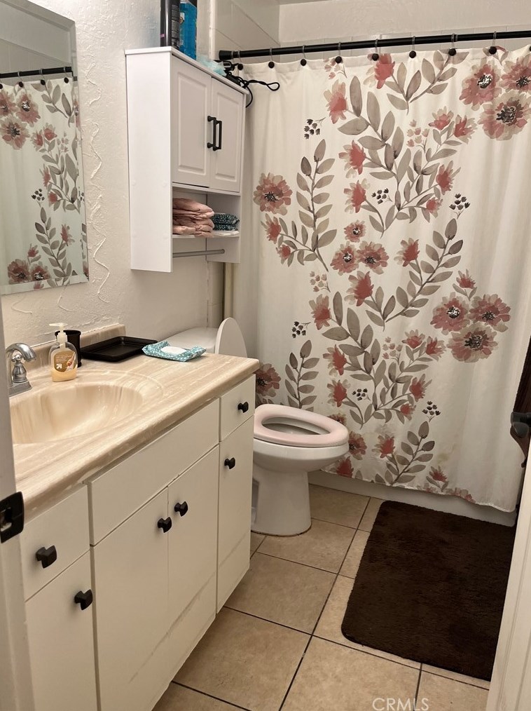 1030 W Macarthur Blvd #57, Santa Ana, CA 92707