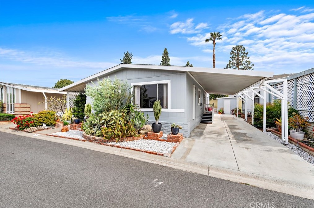 692 N Adele St #4, Orange, CA 92867