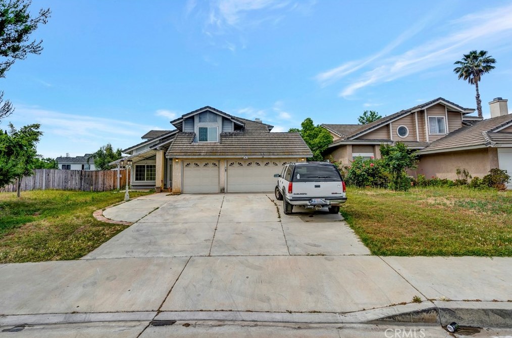 23243 Golden Eye Ln, Moreno Valley, CA 92557-5432