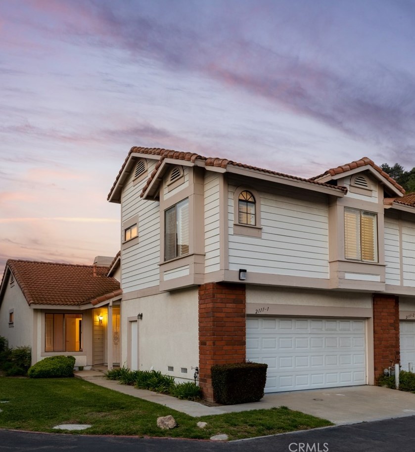 2111 Dublin Ln, Pomona, CA 91765-3248