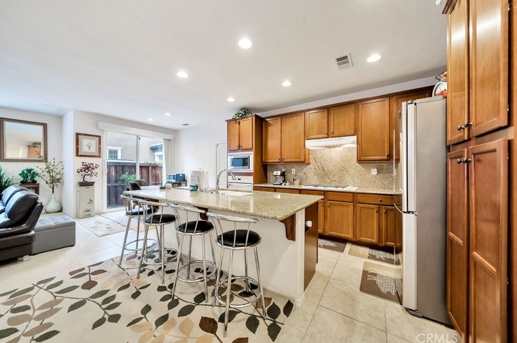 388 W Pebble Creek Ln, Orange, CA 92865