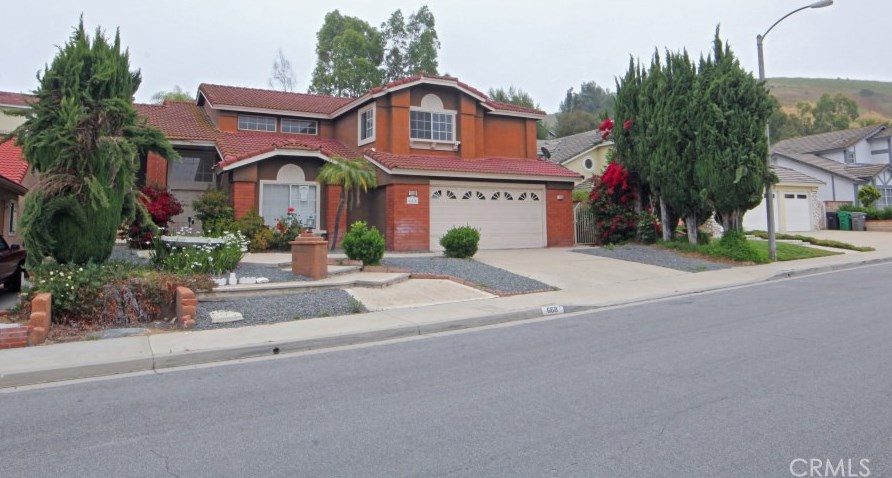668 Bowcreek Dr, Pomona, CA 91765-1853