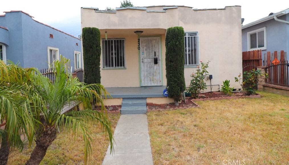 230 110th St, Los Angeles, CA 90061-2520