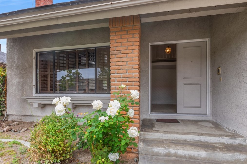 8571 Naples Dr, Huntington Beach, CA 92646-2108