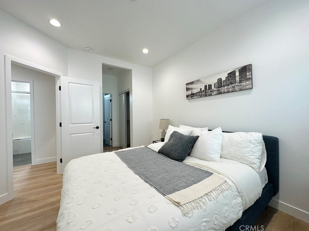 8892 Gleneagles Cir, Westminster CA  92683-6829 exterior