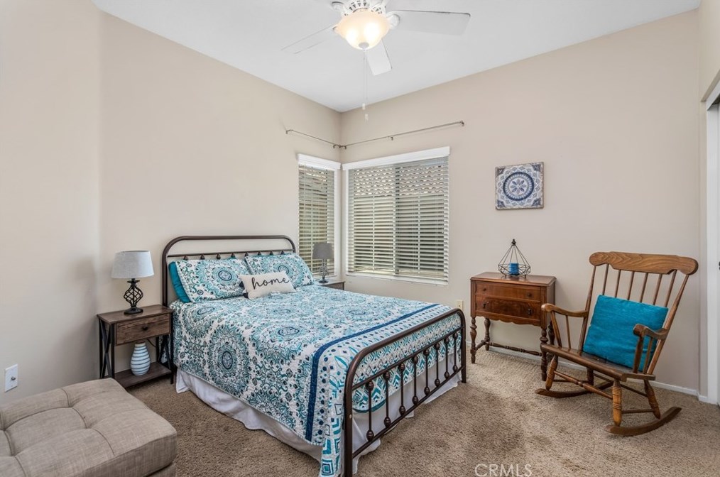 11690 Oak St, Apple Valley CA  92308-4959 exterior