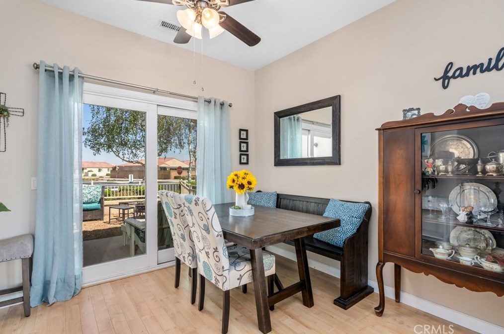 11690 Oak St, Apple Valley CA  92308-4959 exterior