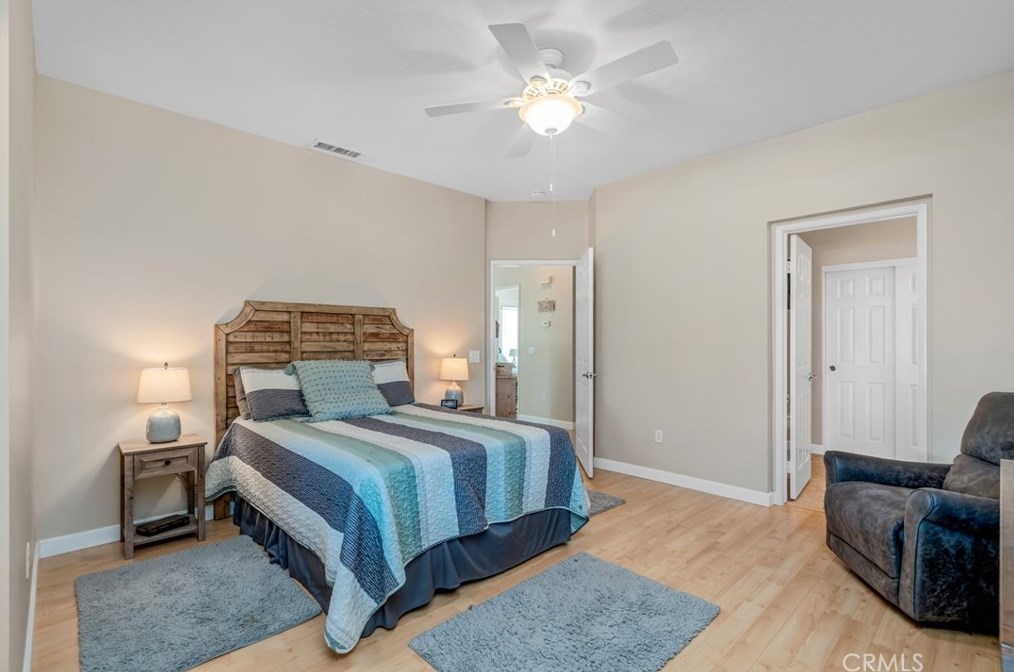 11690 Oak St, Apple Valley CA  92308-4959 exterior