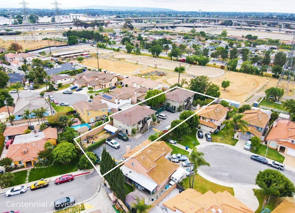 7224 Walnut Ave, Paramount, CA 90723