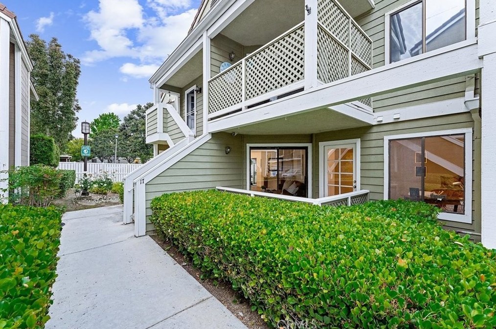 15 Abbey Ln, Laguna Beach, CA 92656-2994