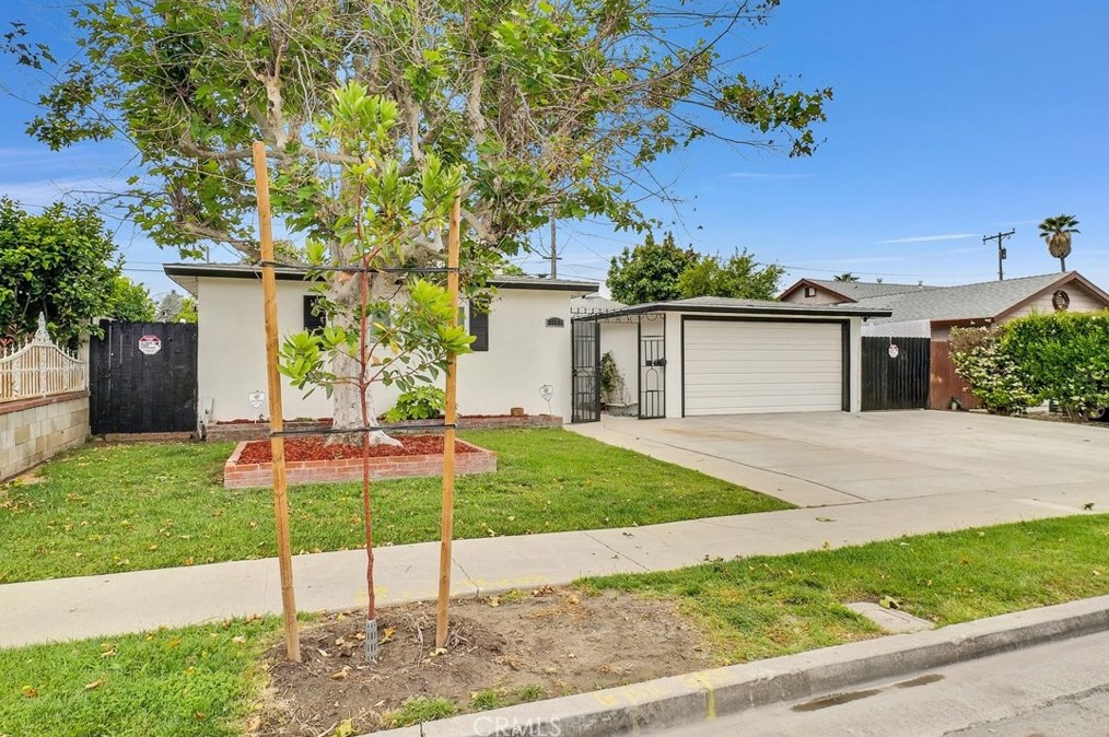 1158 W Hazelwood St, Anaheim, CA 92802