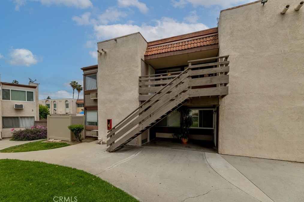 212 S Kraemer Blvd #404, Placentia, CA 92870