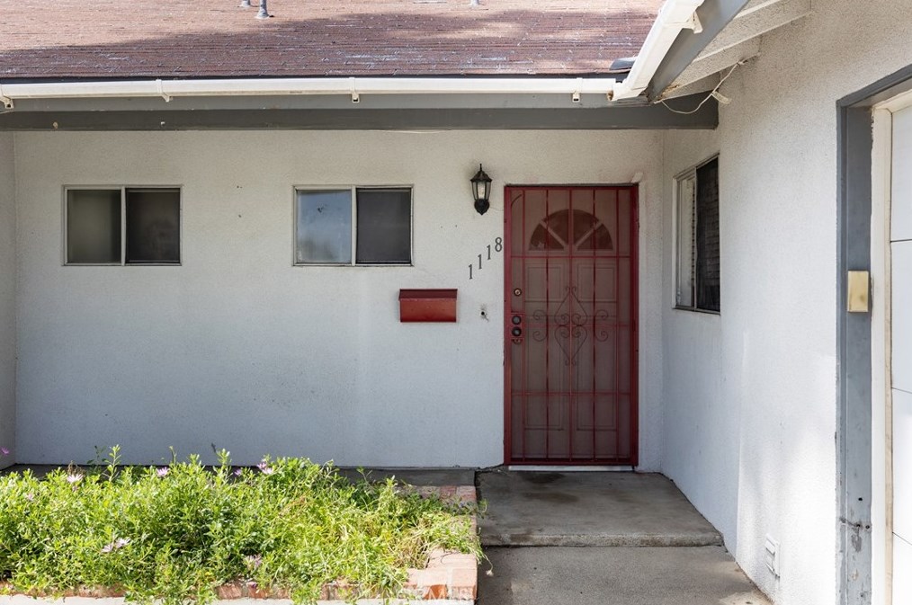 1118 Austin St, Costa Mesa, CA 92626-2802
