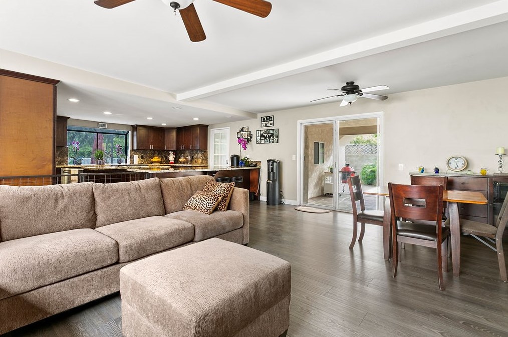 8211 Burnham Cir, Huntington Beach, CA 92646-2002
