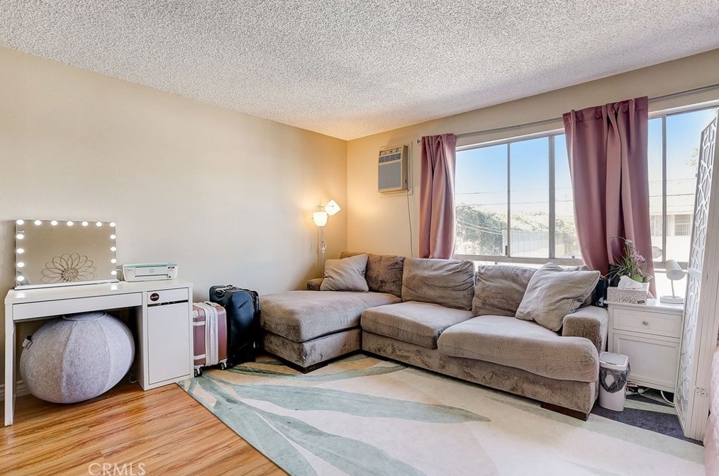 5585 E Pacific Coast Hwy #229, Long Beach, CA 90804