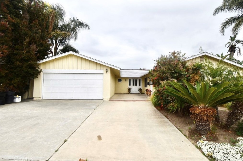 802 Calle Camelia, Camarillo, CA 93010