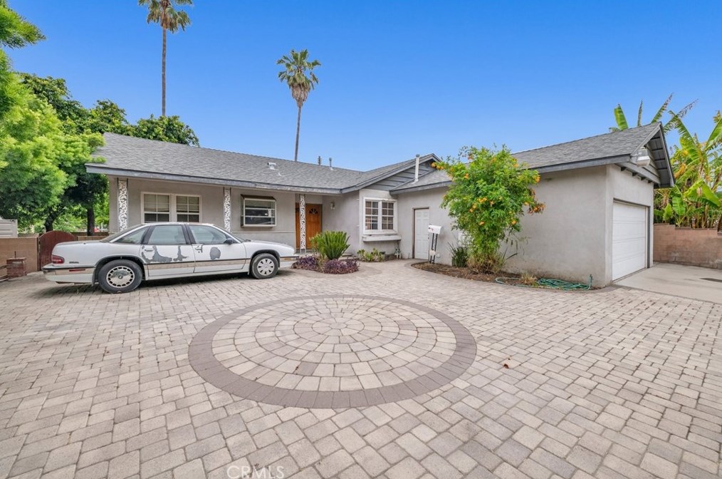16425 Tulsa St, San Fernando, CA 91344