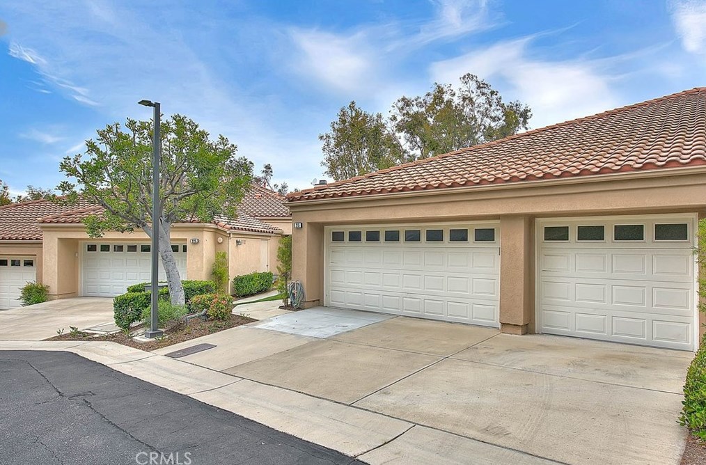 215 S San Vicente Ln, Anaheim, CA 92807