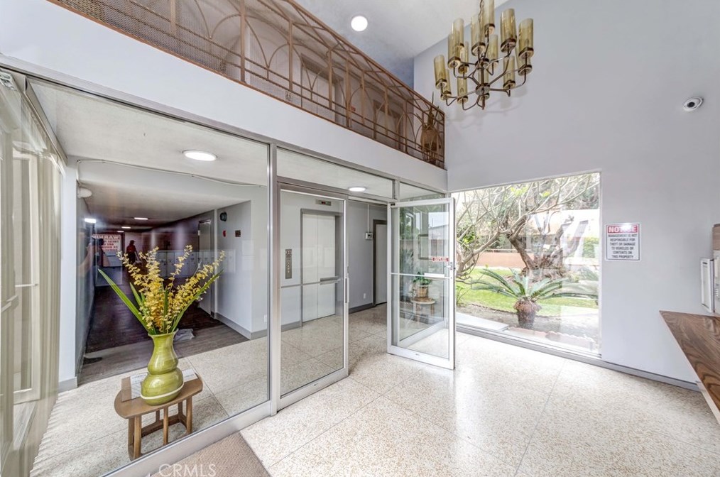 10400 Downey Ave #201, Downey, CA 90241