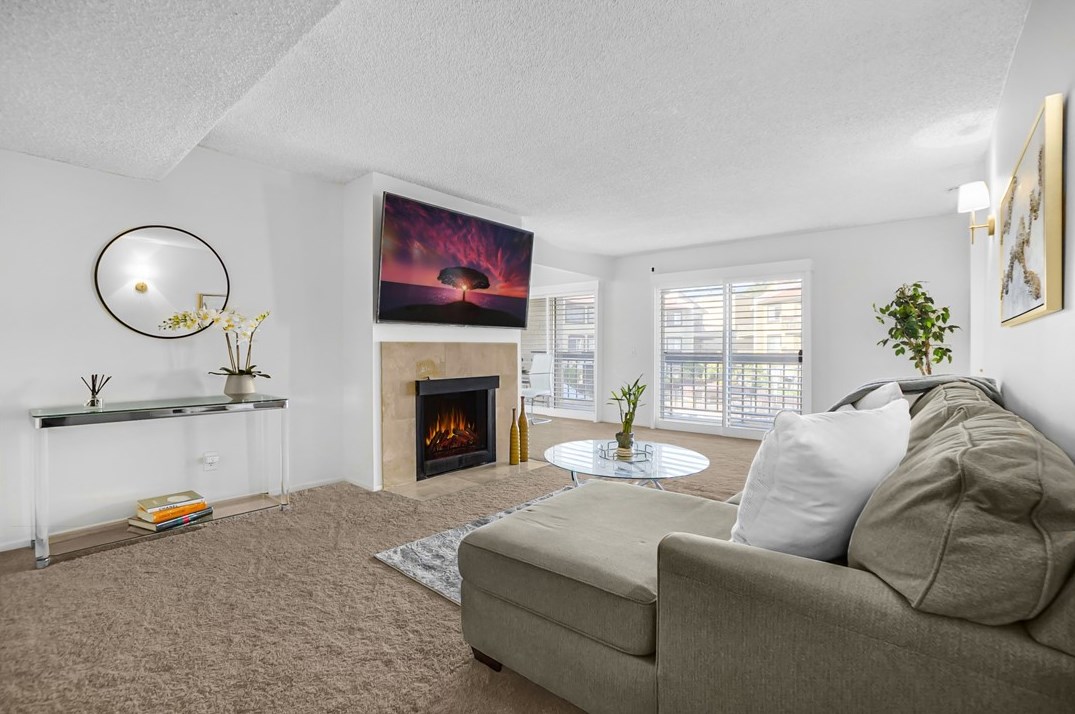 3481 Stancrest Dr #217, Glendale, CA 91208