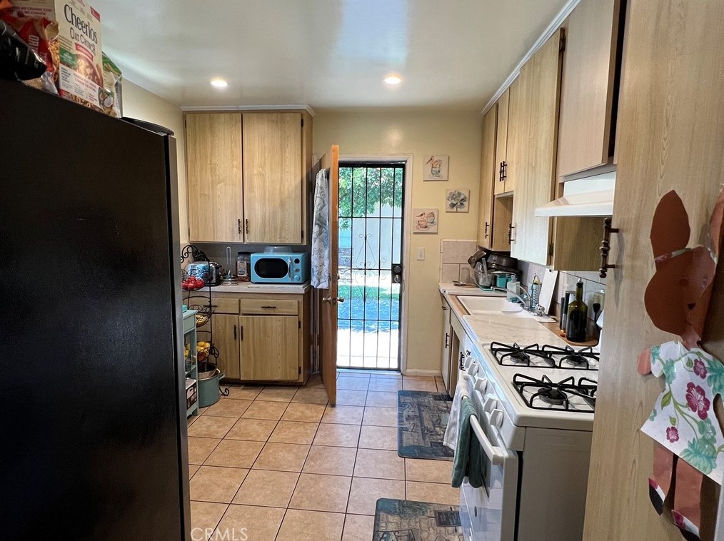 8636 Passons Blvd, Pico Rivera, CA 90660