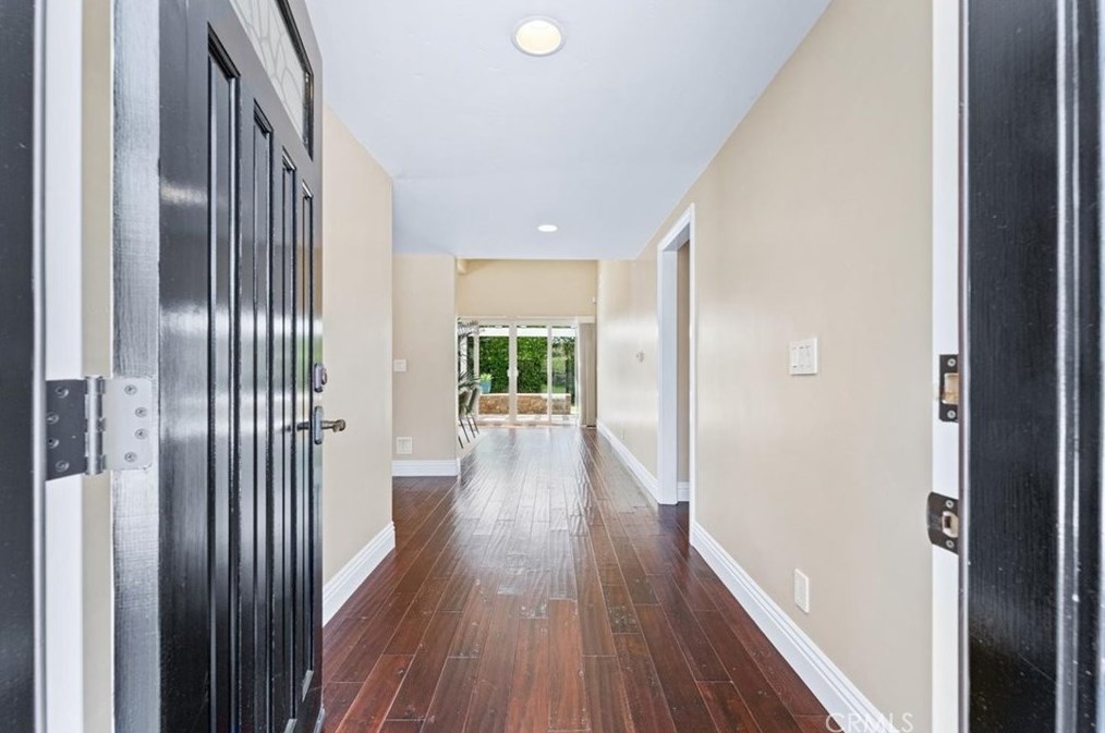 18382 Vanderlip Ave, Santa Ana, CA 92705