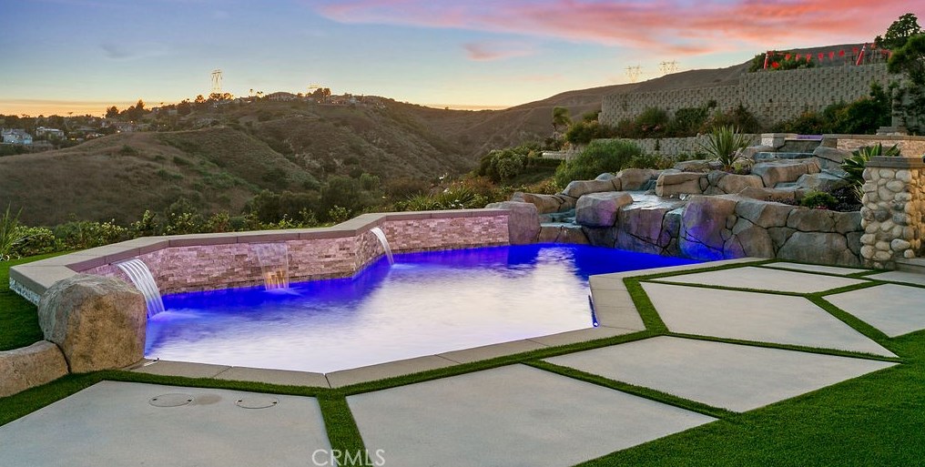 22481 Msn Hl Ln, Yorba Linda CA  92887-2729 exterior