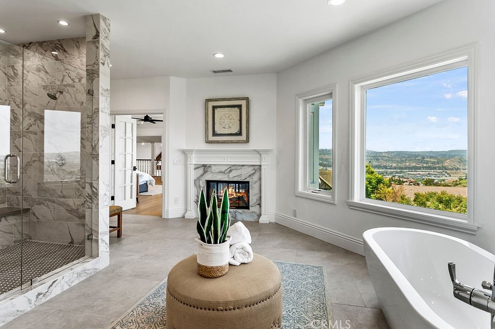 22481 Msn Hl Ln, Yorba Linda CA  92887-2729 exterior