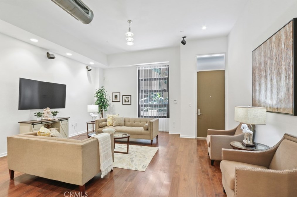 133 The Promenade N #114, Long Beach, CA 90802