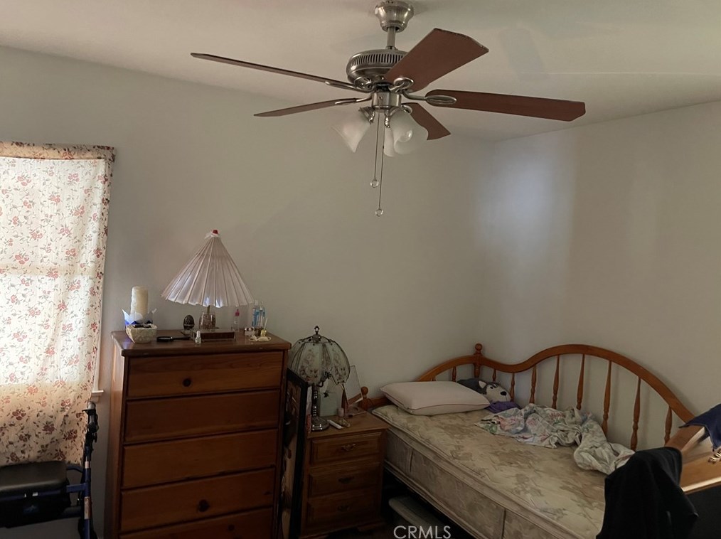 1225 Morton Pl, Hemet, CA 92543-4541