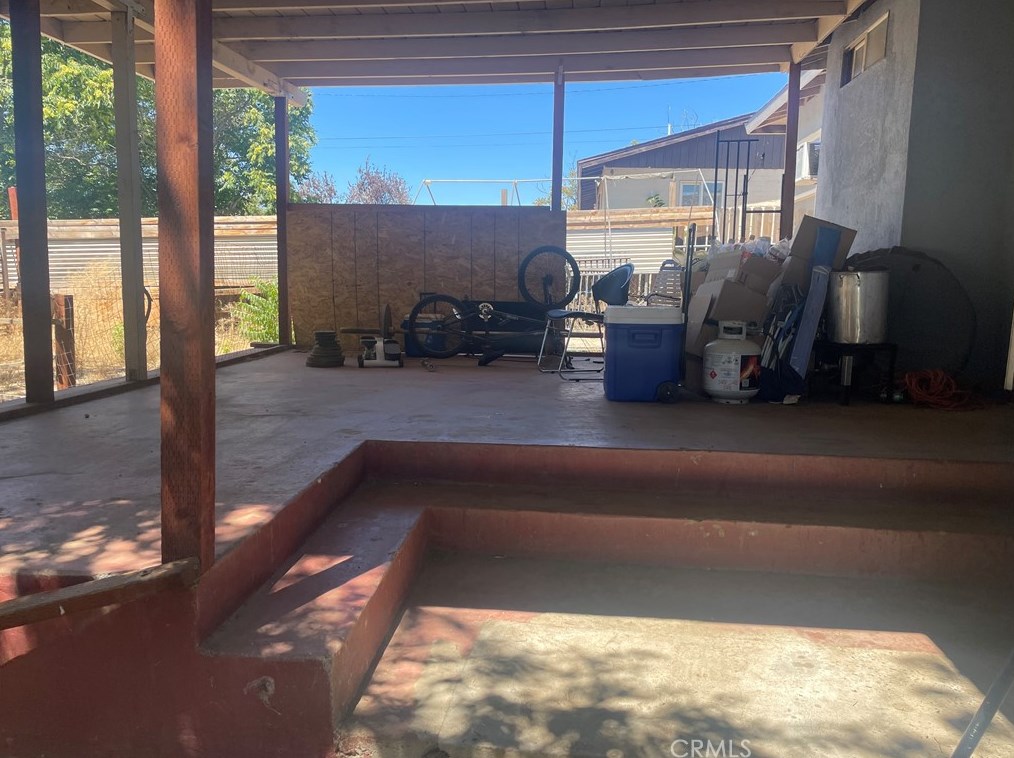 1228 George St, Banning CA  92220-5718 exterior