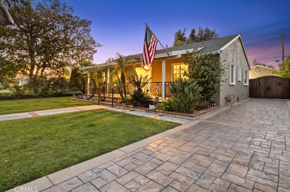 1009 Buffalo Ave, Santa Ana, CA 92706-3041