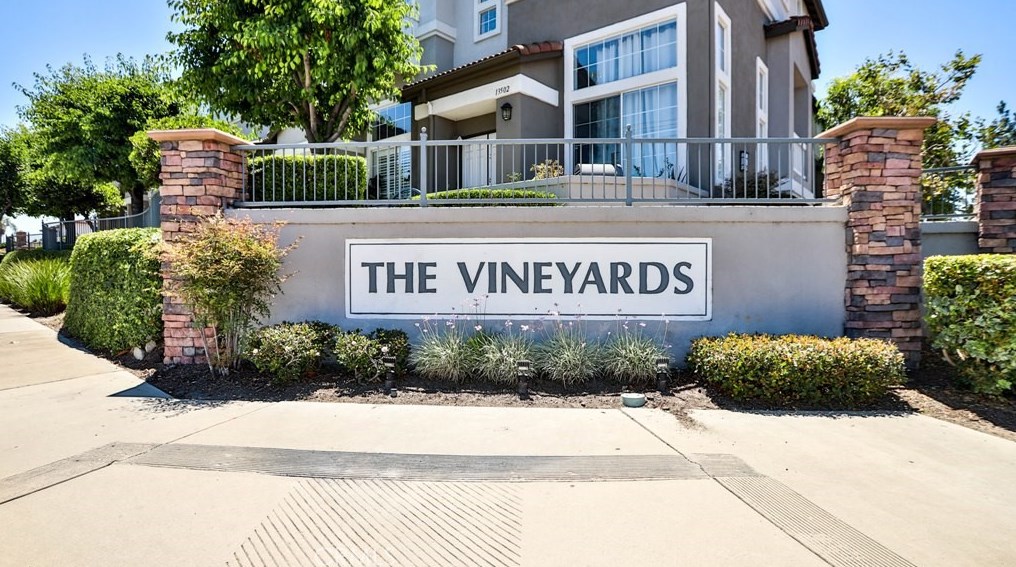 13532 Cobblestone Ln, Westminster, CA 92683-2309
