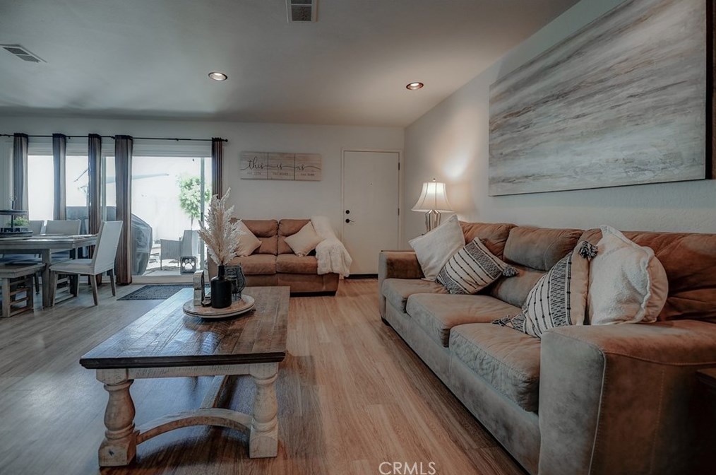 6567 Woodburn Ln #7, Yorba Linda, CA 92886
