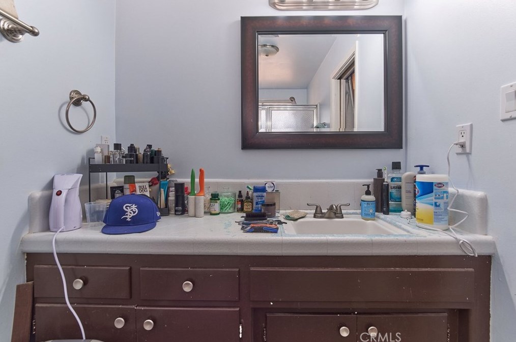 7870 Palm Ave, Yucca Valley CA 92284-4046 exterior