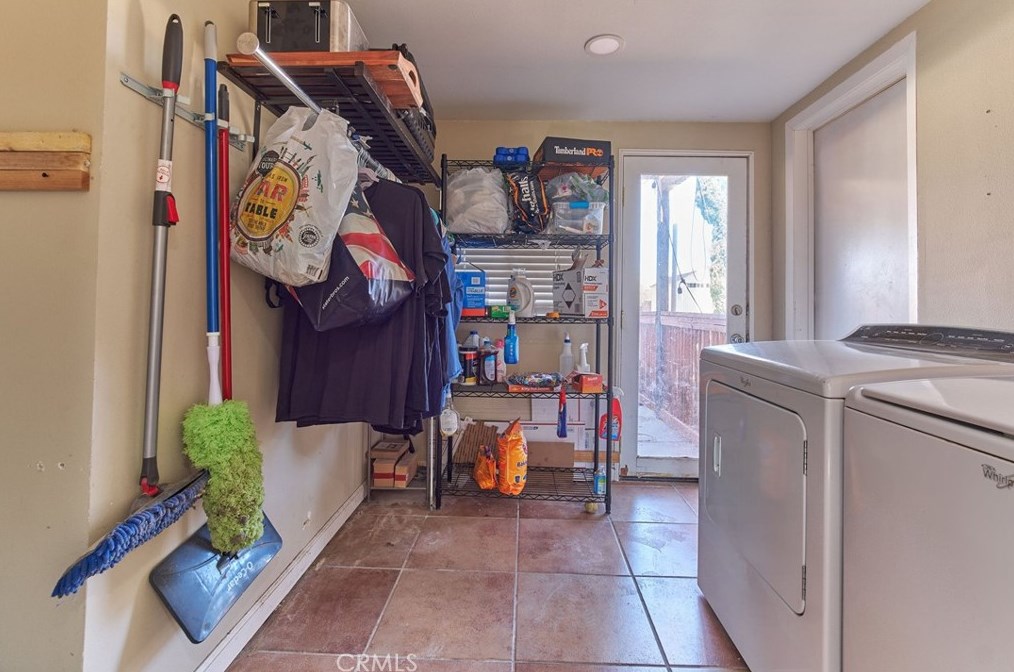 7870 Palm Ave, Yucca Valley CA 92284-4046 exterior