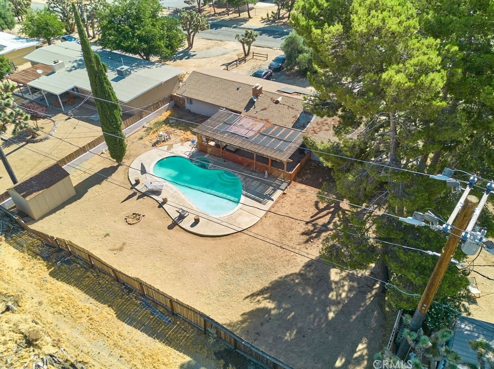 7870 Palm Ave, Yucca Valley CA 92284-4046 exterior