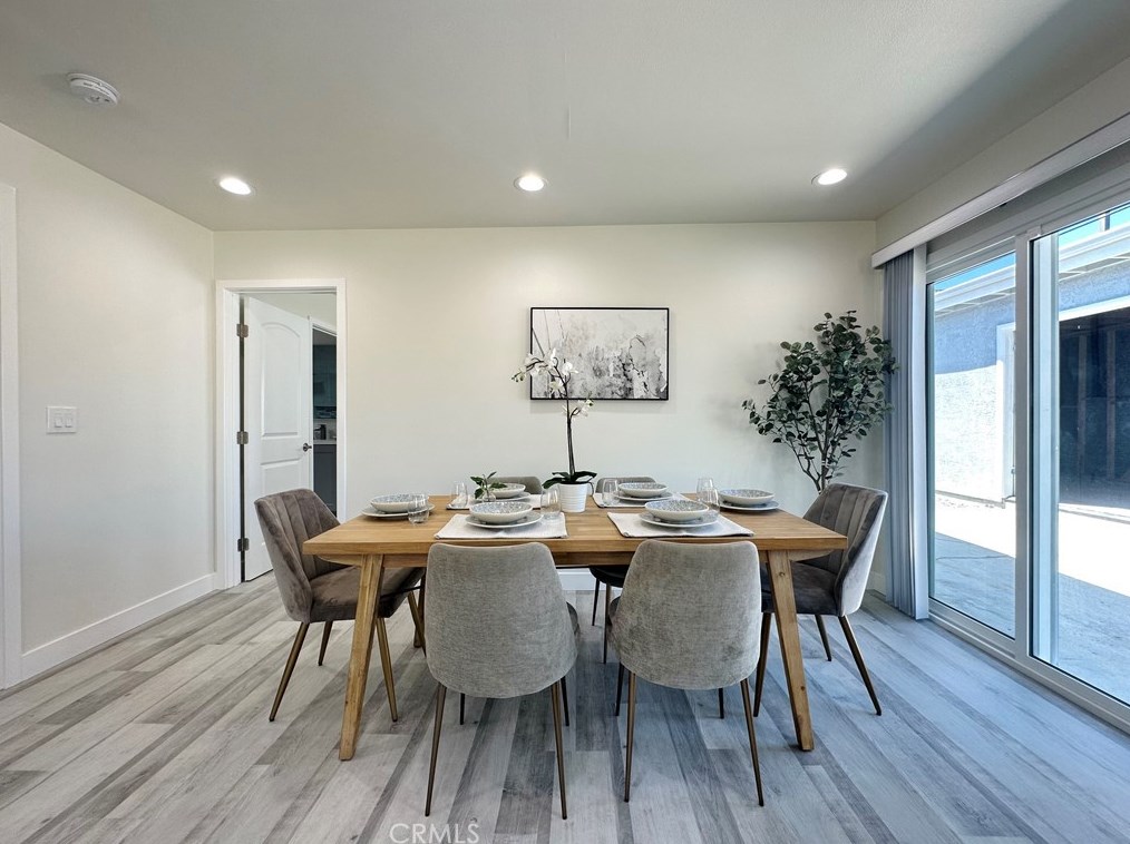 18441 Goodwin Ln, Huntington Beach CA  92646-1652 exterior
