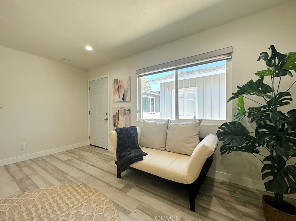 18441 Goodwin Ln, Huntington Beach CA  92646-1652 exterior