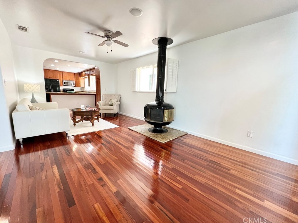 170 Corona Ave, Long Beach, CA 90803