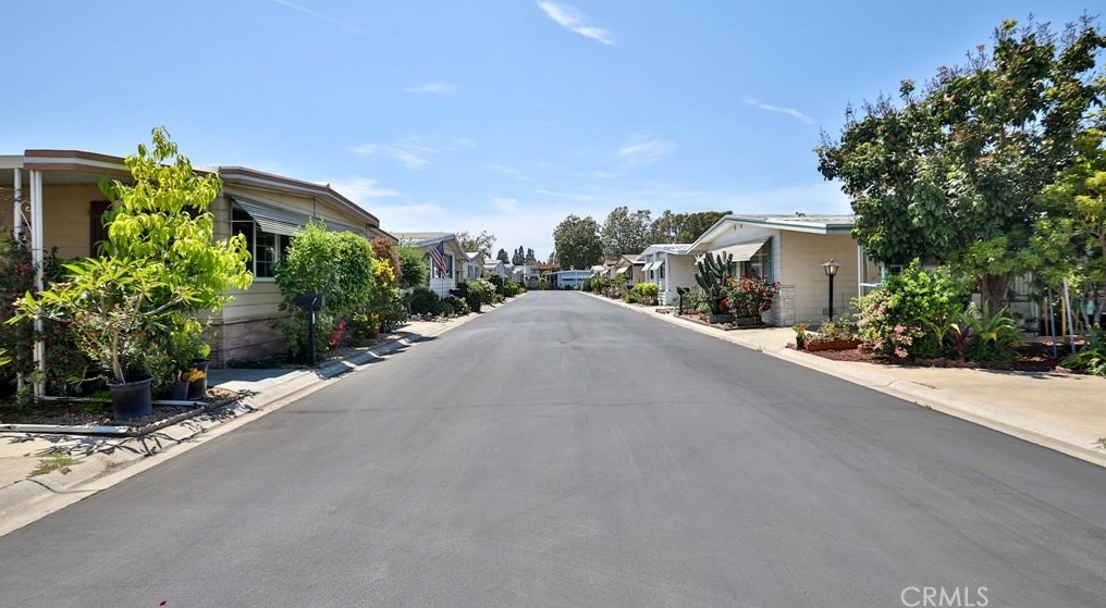 10200 Bolsa Ave, Westminster, CA 92683-6732