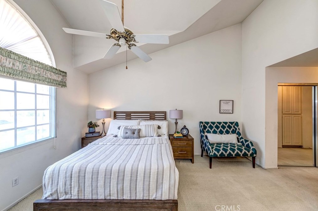 12155 Napoli Dr, Artesia CA  90703-2772 exterior