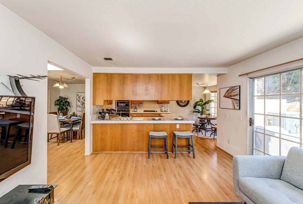 12155 Napoli Dr, Artesia CA  90703-2772 exterior