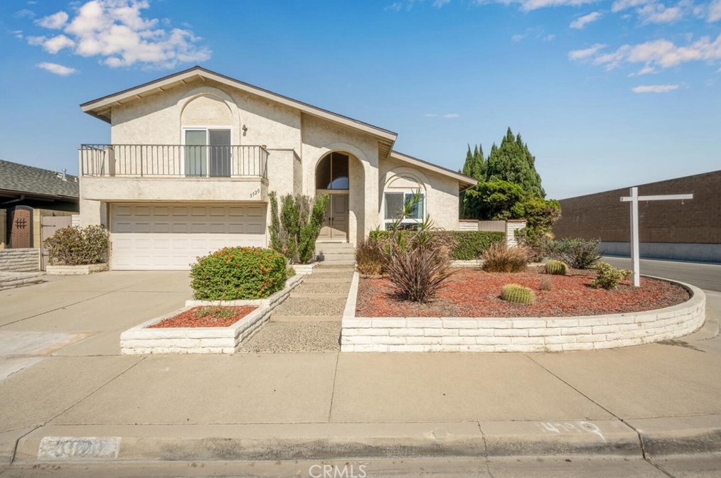 3520 Goldenrod Cir, Seal Beach, CA 90740