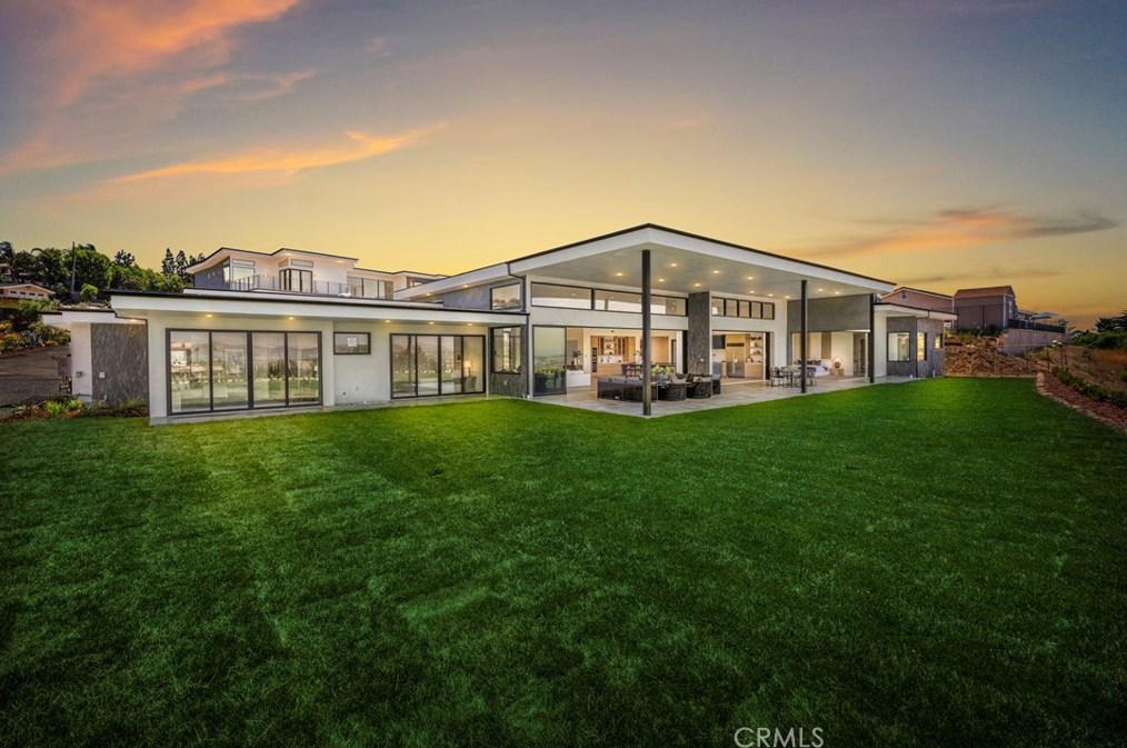 7663 E Corto Rd, Anaheim, CA 92808